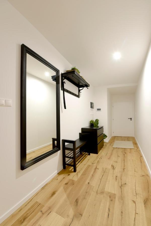 Apartman S Atriom V Historickom Centre Trenčín Zewnętrze zdjęcie