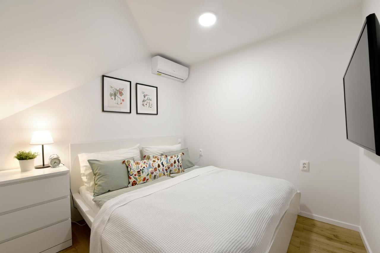 Apartman S Atriom V Historickom Centre Trenčín Zewnętrze zdjęcie